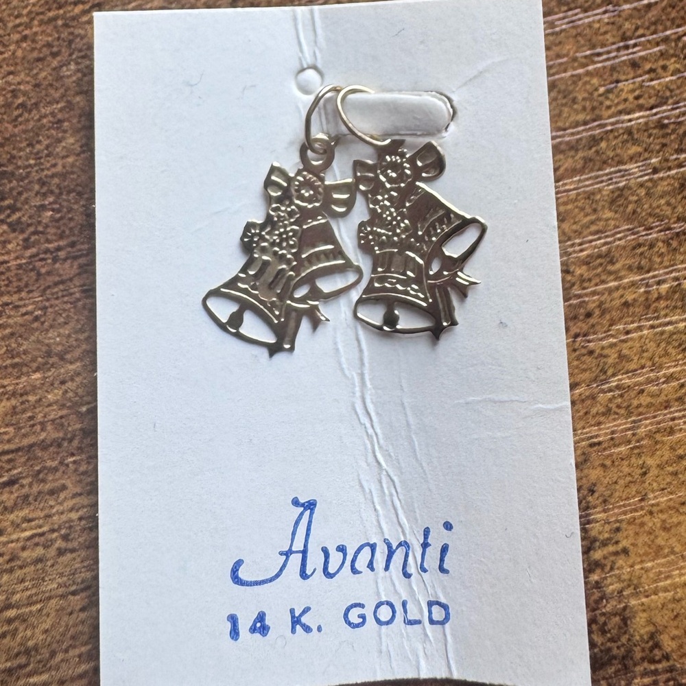 Vintage Avanti 14k Gold Wedding Bell Earrings